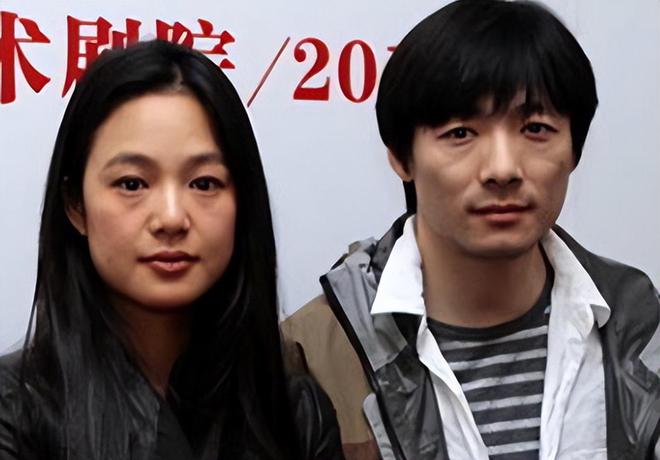 他用2000万将妻宠成宝，结婚14年没有孩子，如今50岁他后悔了吗?