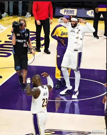 NBA西部混乱 火箭力克雷霆，湖人1分险胜爵士 快船第7，掘金第9