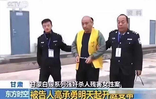 《我是刑警》富大龙终于出场，为追凶隐姓埋名20年，秦川自愧不如