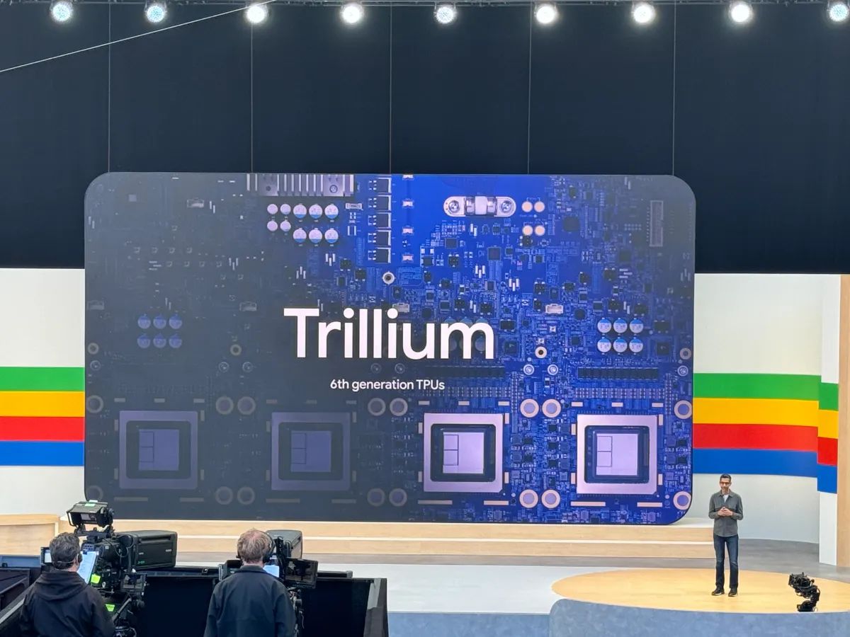 谷歌最强 TPU Trillium 芯片商用：性能提升 4.7 倍、内存带宽翻番、节能 67%