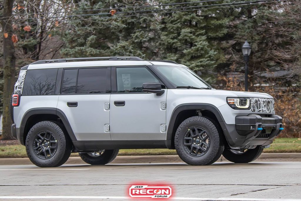 硬派越野：Jeep Recon 纯电 SUV 路测图曝光，预估续航 322 公里  第11张