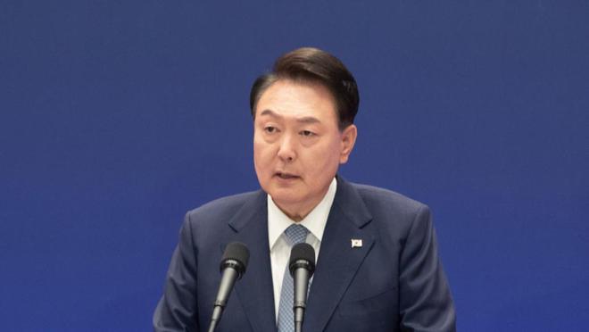 从弹劾战到司法战：检察官出身的尹锡悦连续拒绝传唤，多方抢占调查主导权  第1张