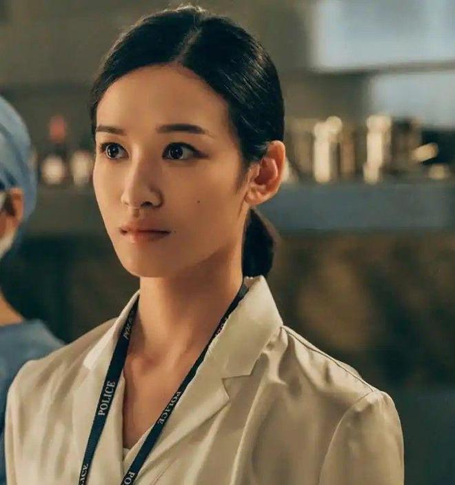 《猎罪图鉴2》不起眼的5位“女配角”，个个长相美艳、身材高挑  第10张