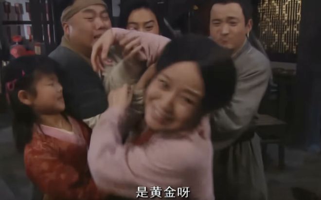 53岁闫妮再次爆红：手握三大视后，已成内娱中年女演员天花板  第13张