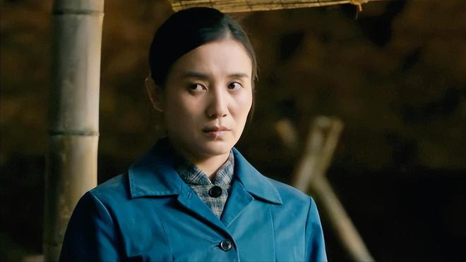 《人世间》：为何王紫的一个动作，就能“碾压”周蓉的16年的陪伴  第7张