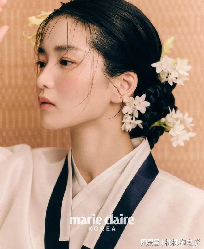 演员金泰梨《marie claire》开年刊大片，身着传统服饰唯美如画  第20张