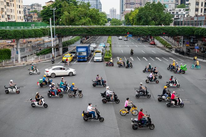 西瓜视频：澳门慈善网资料查询-因20元电动自行车罚款，广州一女子将市政府告上法庭 需求与治理如何两全？  第2张